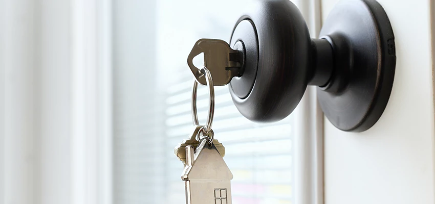 Bifold Door Knob Replacement in Tiburon, California